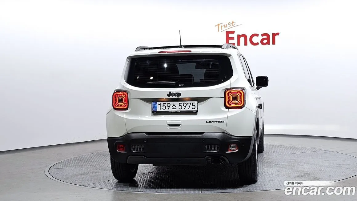 Jeep Renegade 2021 из KR, фото 4