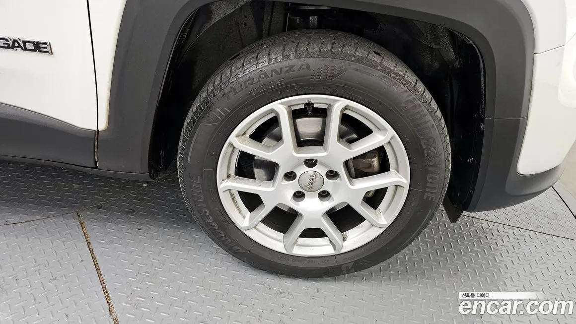 Jeep Renegade 2021 из KR, фото 9