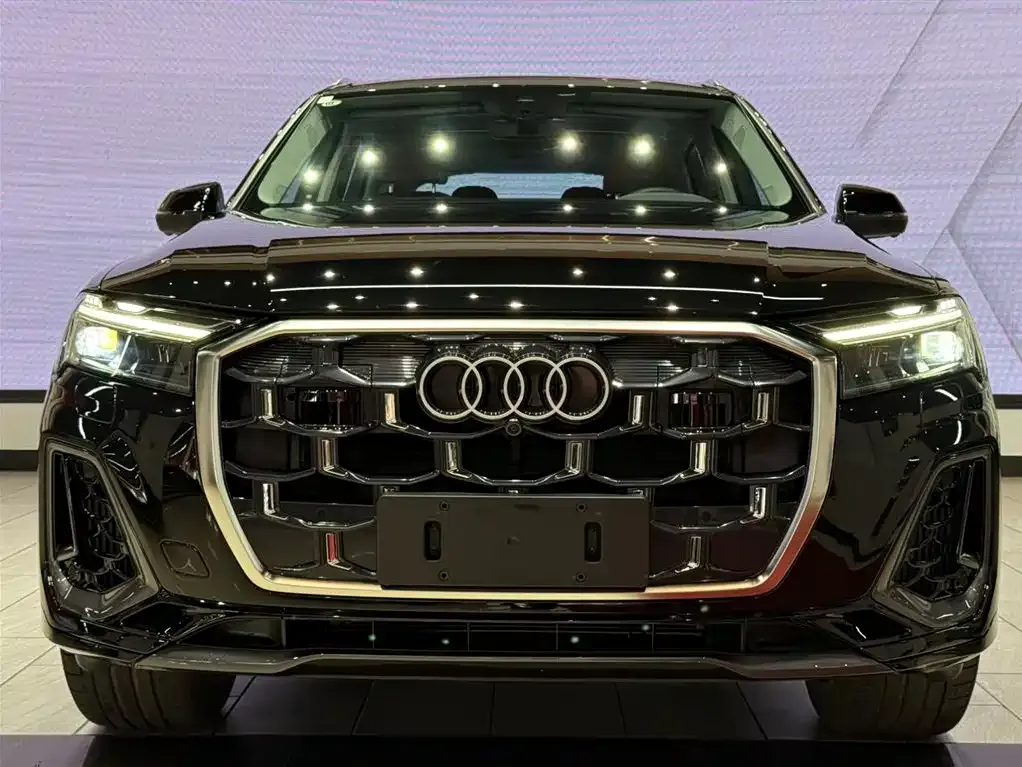 Audi Q7 2025 из CN, фото 10