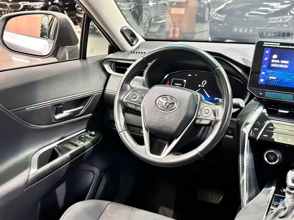 Toyota Venza 2024 из CN, фото 10