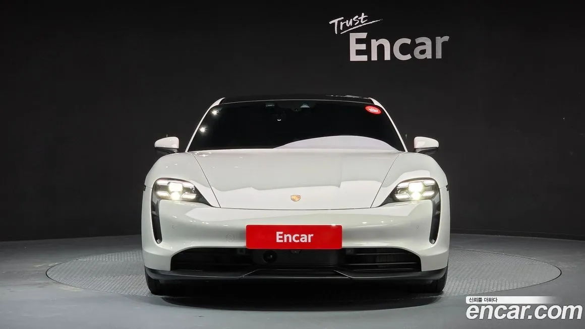 Porsche Taycan 2023 из KR, фото 4