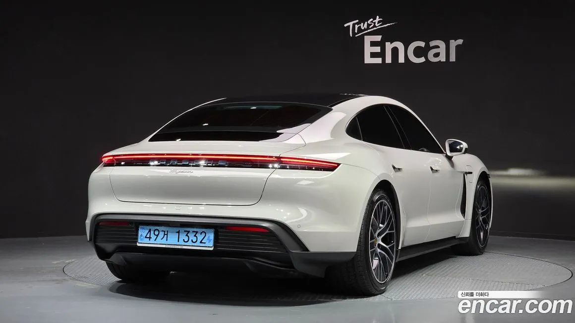 Porsche Taycan 2023 из KR, фото 5