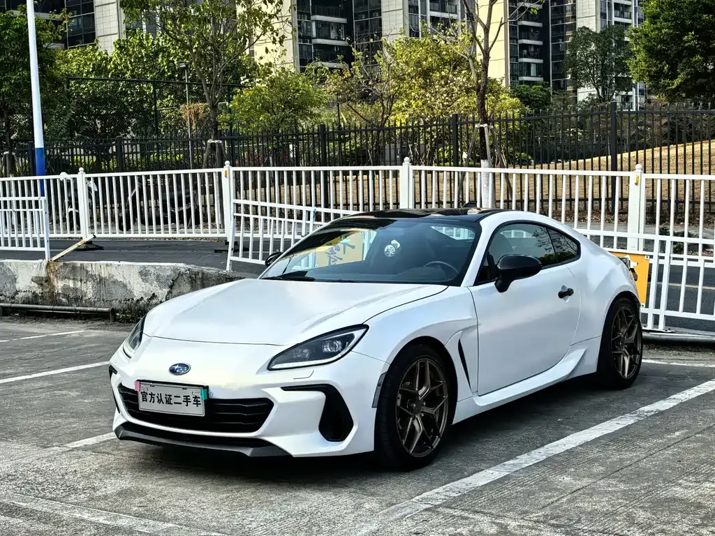Subaru BRZ 2023 из CN, фото 1