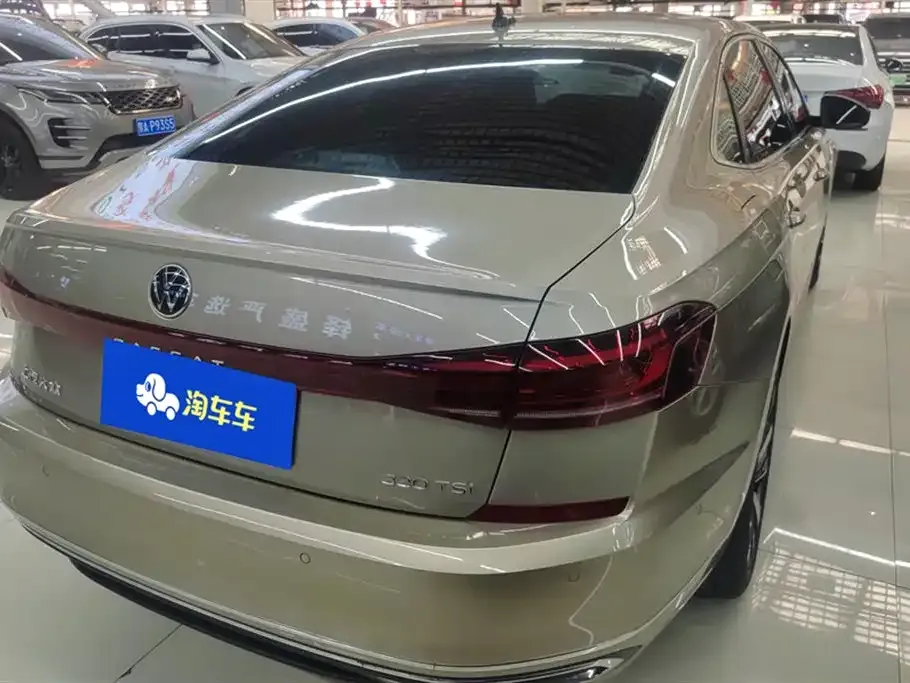 Volkswagen Passat — фото 5