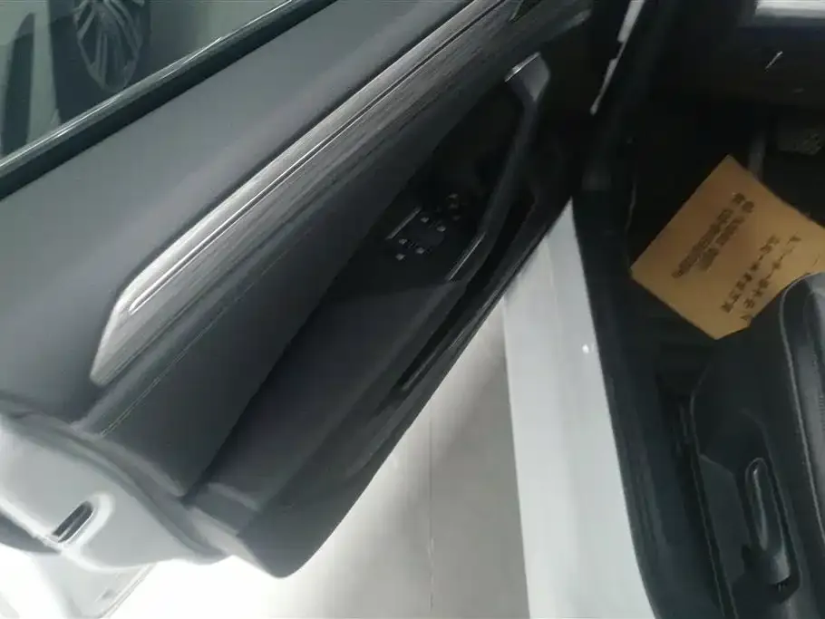 Volkswagen Sagitar 2023 из CN, фото 4
