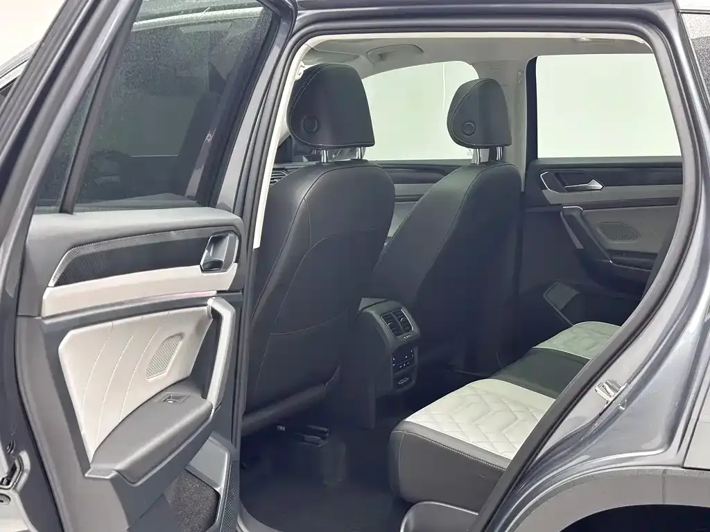 Volkswagen Tayron 2023 из CN, фото 6