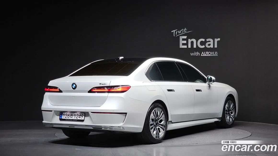 BMW 7-Series 2023 из KR, фото 2