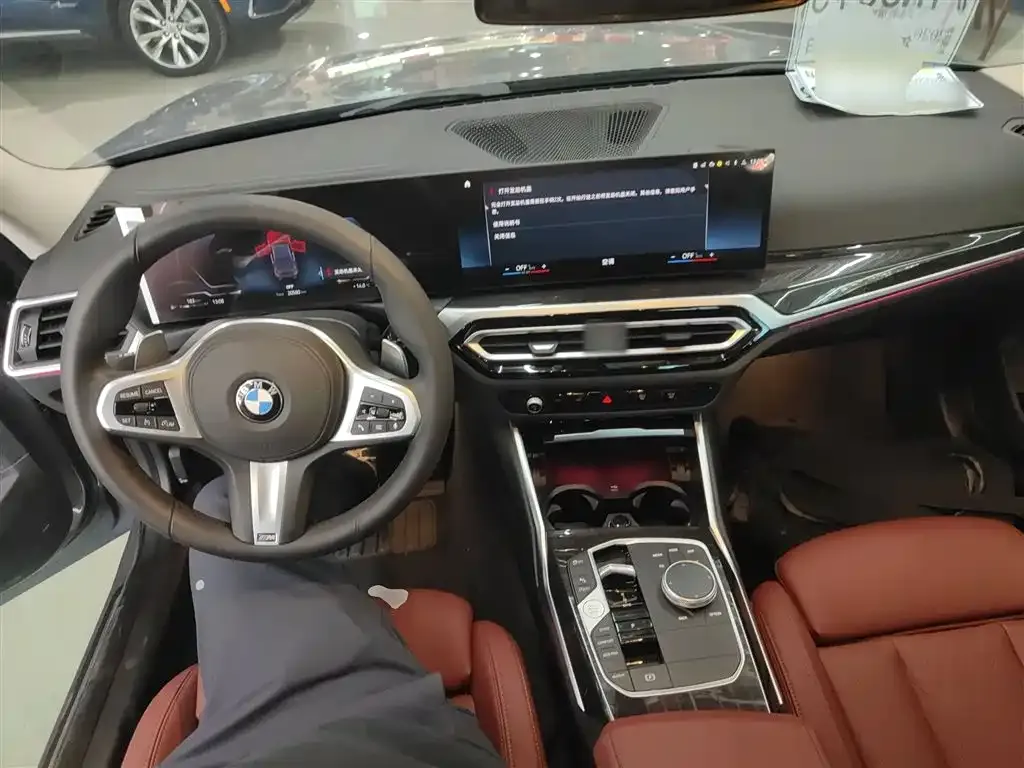 BMW 3 Series 2023 из CN, фото 5
