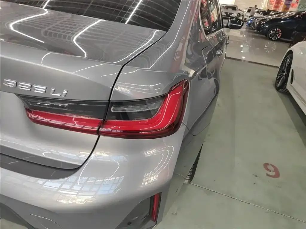 BMW 3 Series 2023 из CN, фото 6