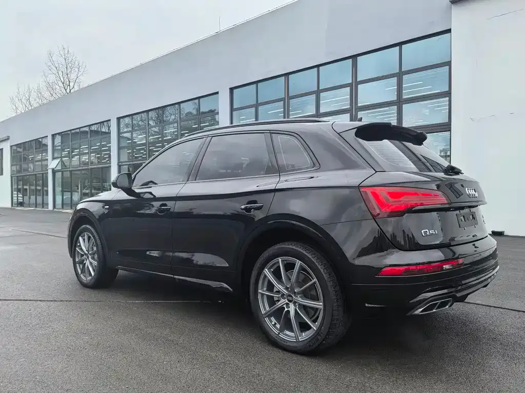 Audi Q5L 2023 из CN, фото 4