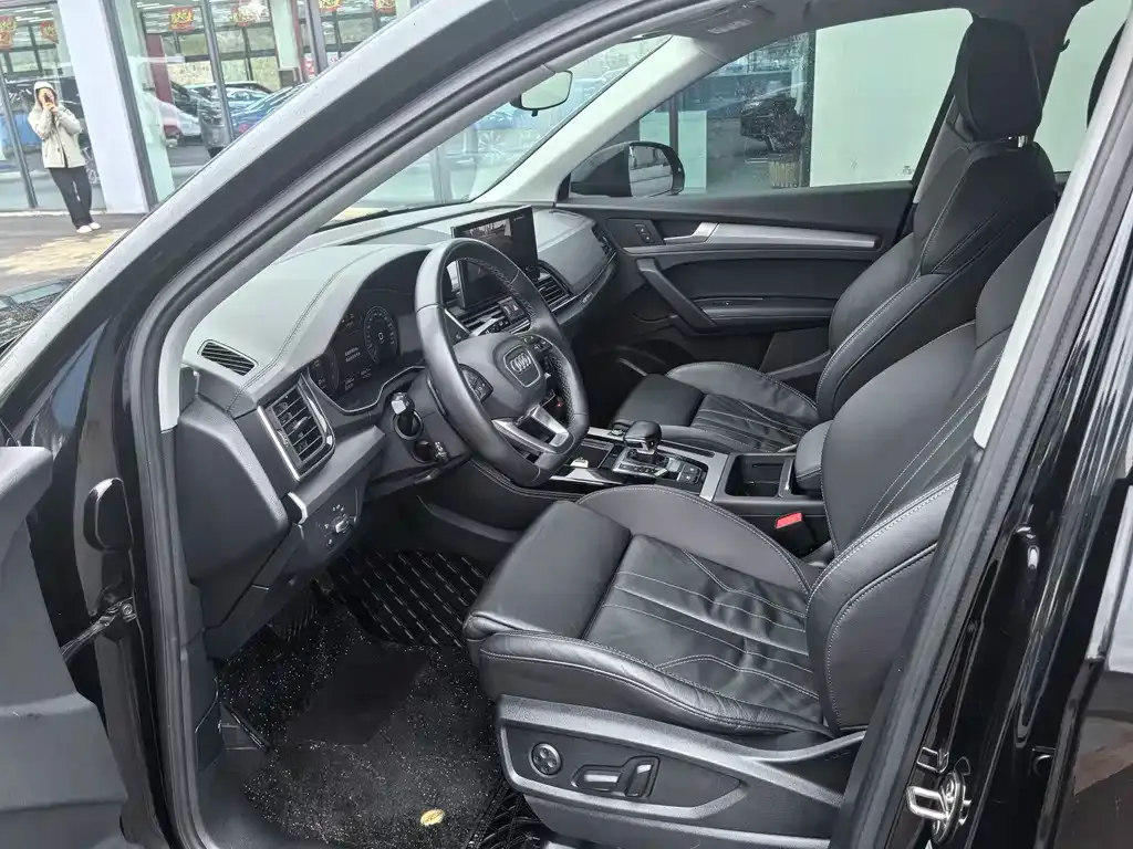 Audi Q5L 2023 из CN, фото 8