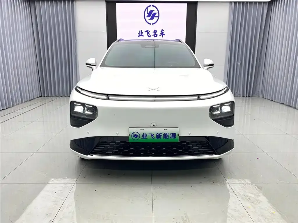 XPeng G9 2025 из CN, фото 2