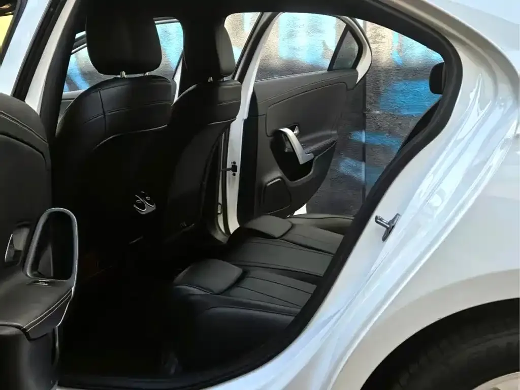 Mercedes-Benz A-Class 2021 из CN, фото 2