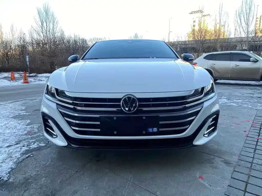 Volkswagen CC 2023 из CN, фото 3