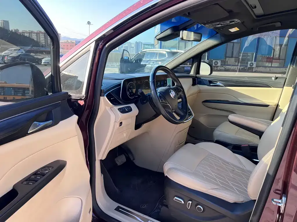 Buick GL8 2022 из CN, фото 5