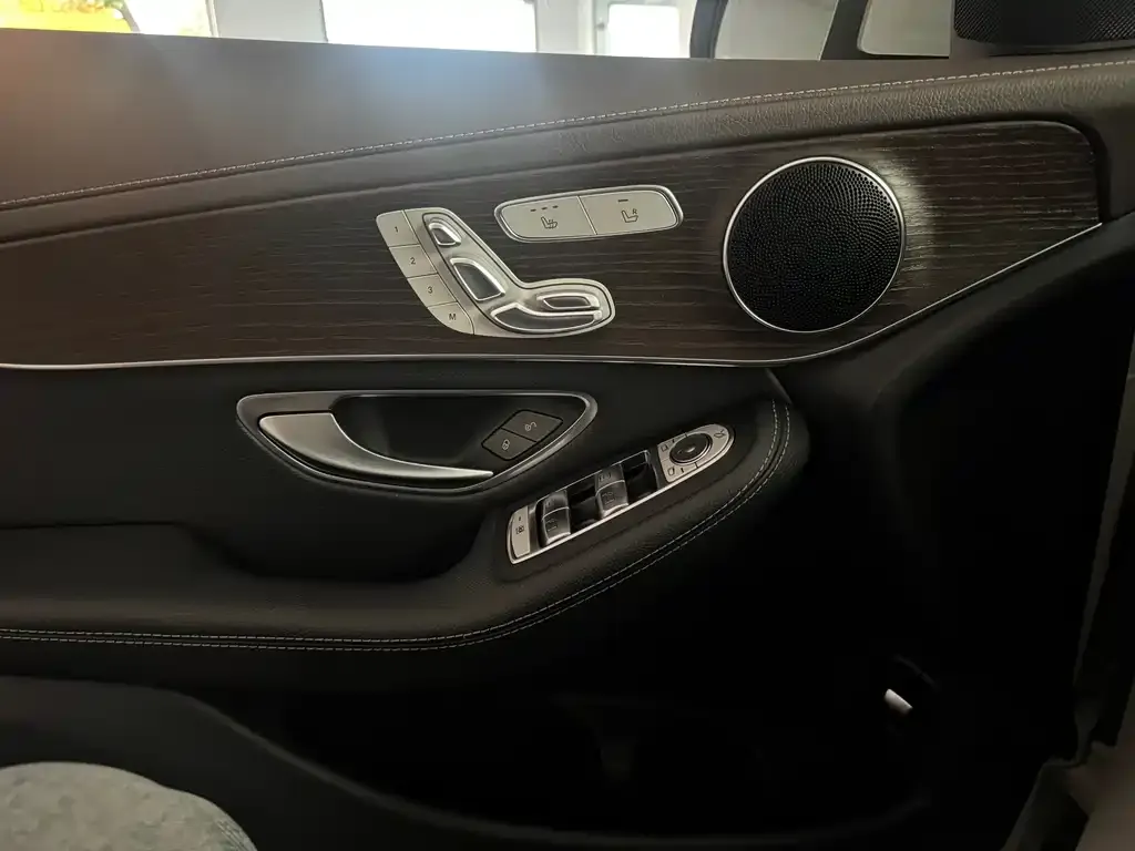 Mercedes-Benz GLC 2022 из CN, фото 8