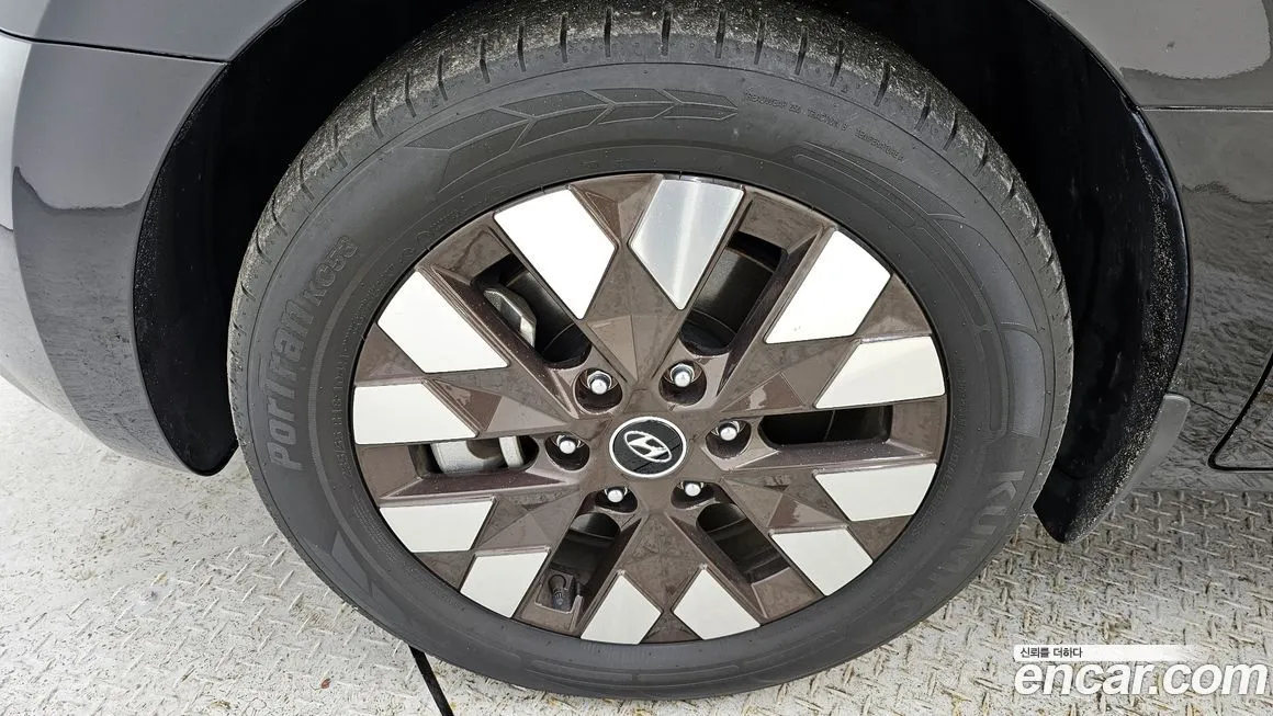 Hyundai Staria 2023 из KR, фото 4