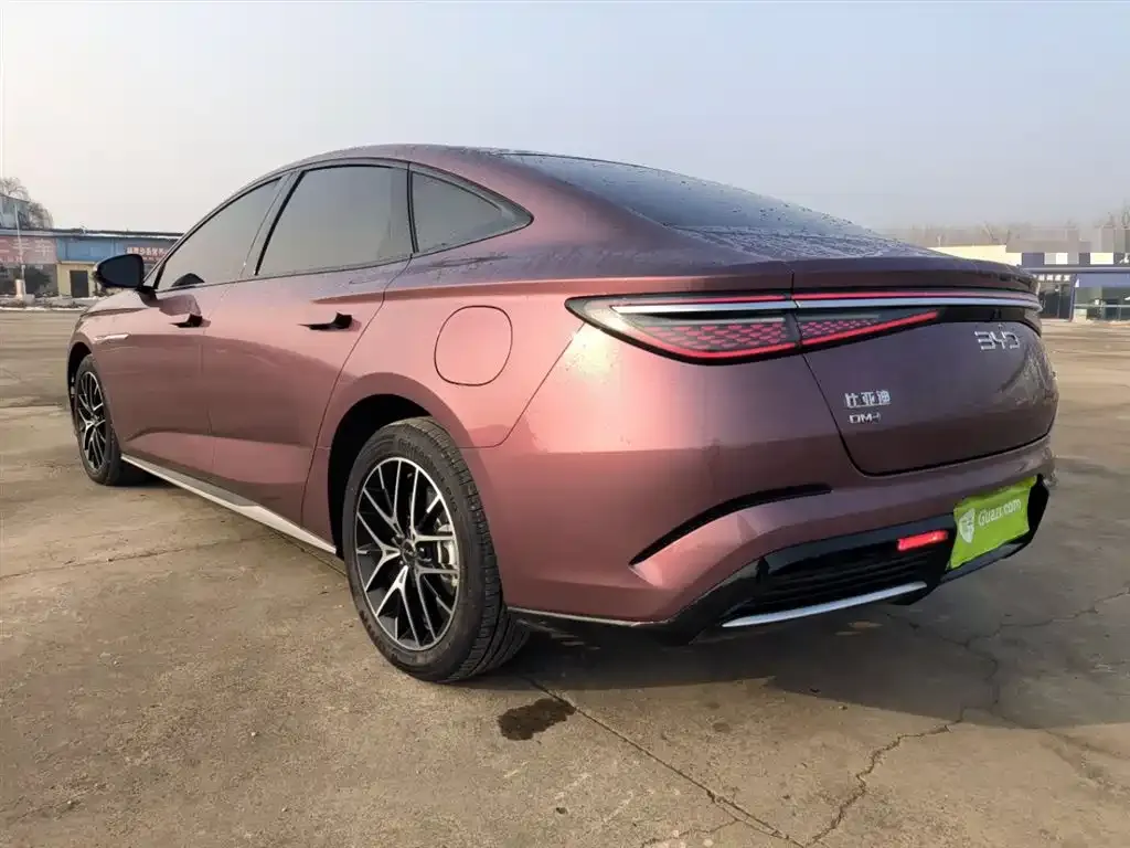 BYD Seal — фото 3
