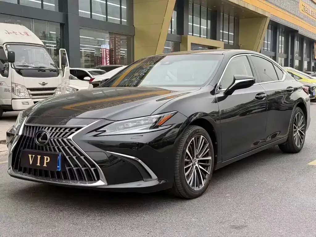 Lexus ES 2023 из CN, фото 1