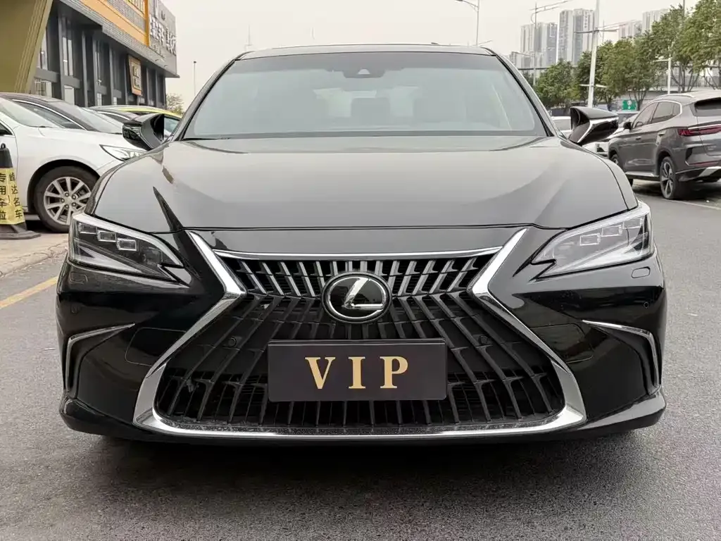 Lexus ES 2023 из CN, фото 3