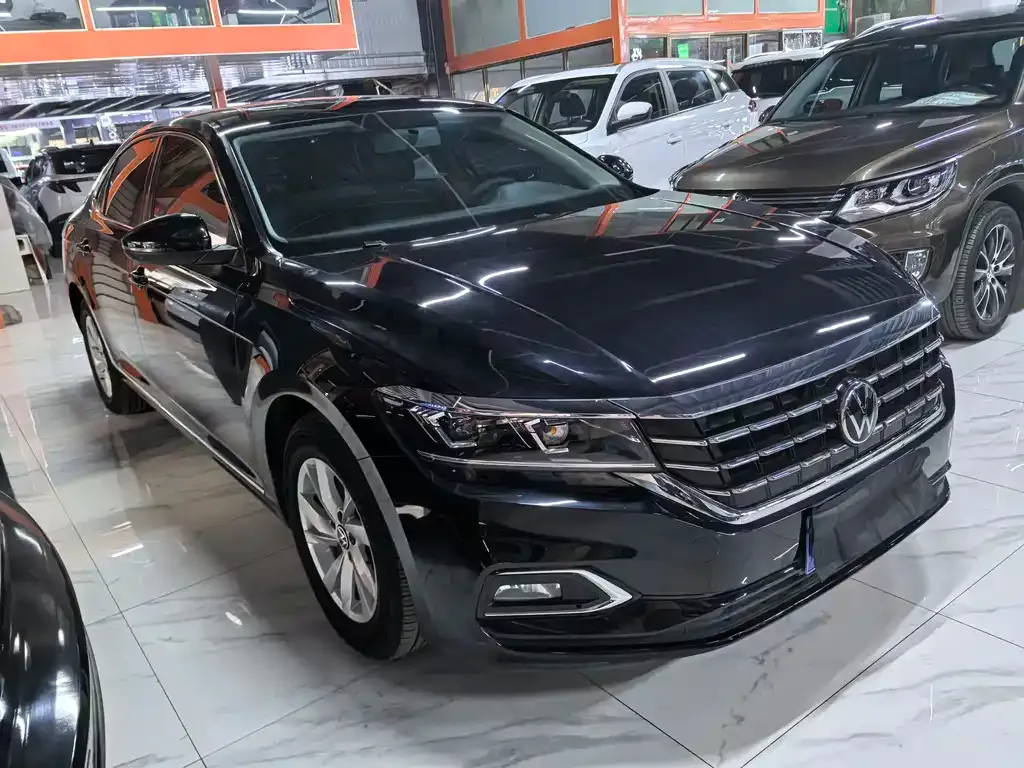 Volkswagen Passat 2023 из CN, фото 3