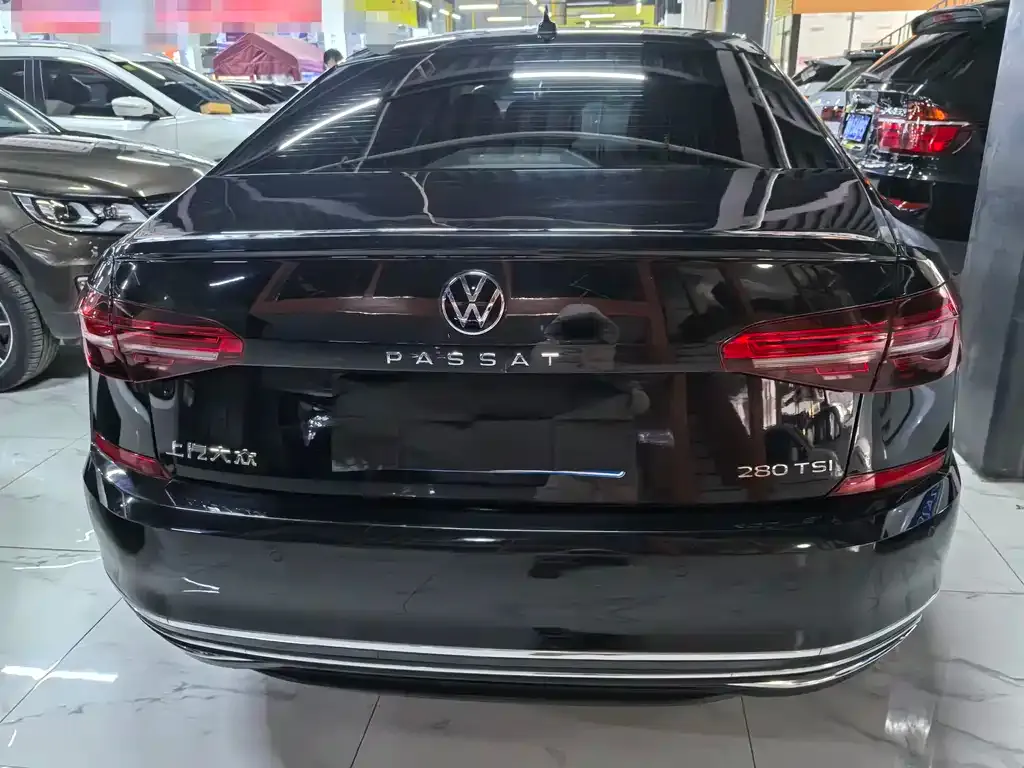 Volkswagen Passat 2023 из CN, фото 6