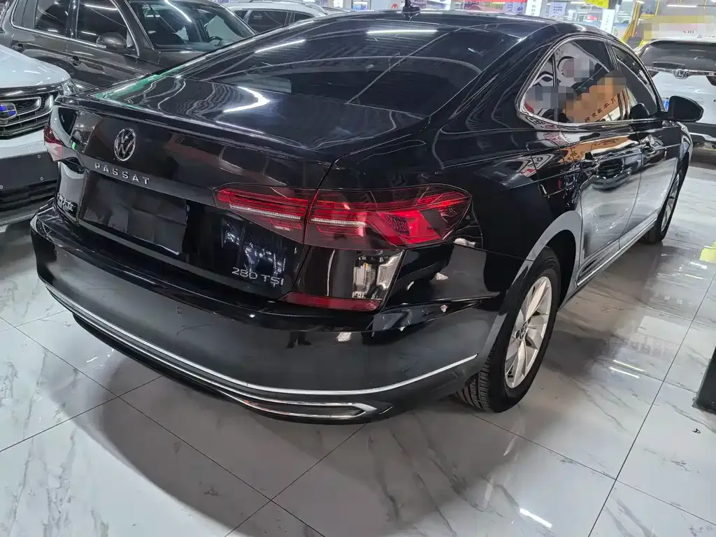 Volkswagen Passat 2023 из CN, фото 2