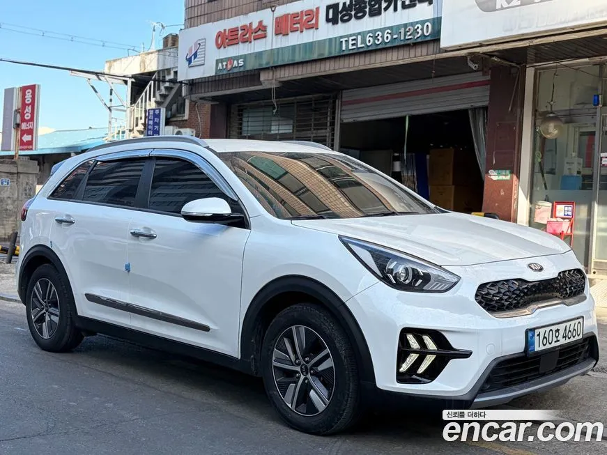 Kia Niro 2021 из KR, фото 2