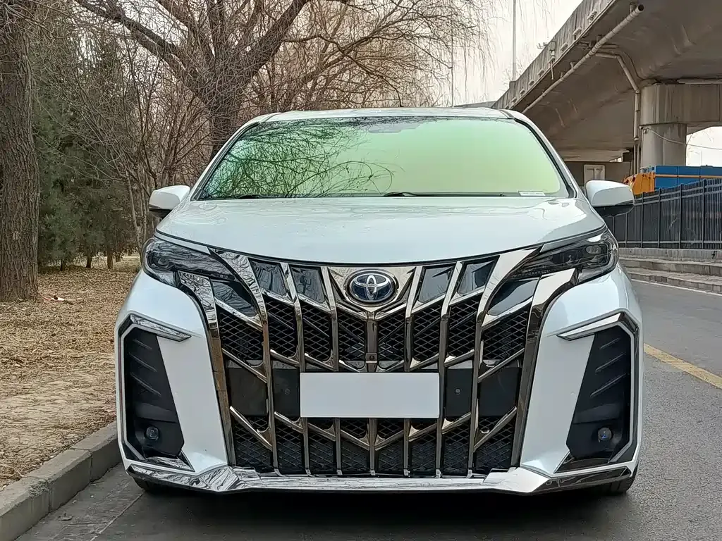 Toyota Sienna 2023 из CN, фото 8