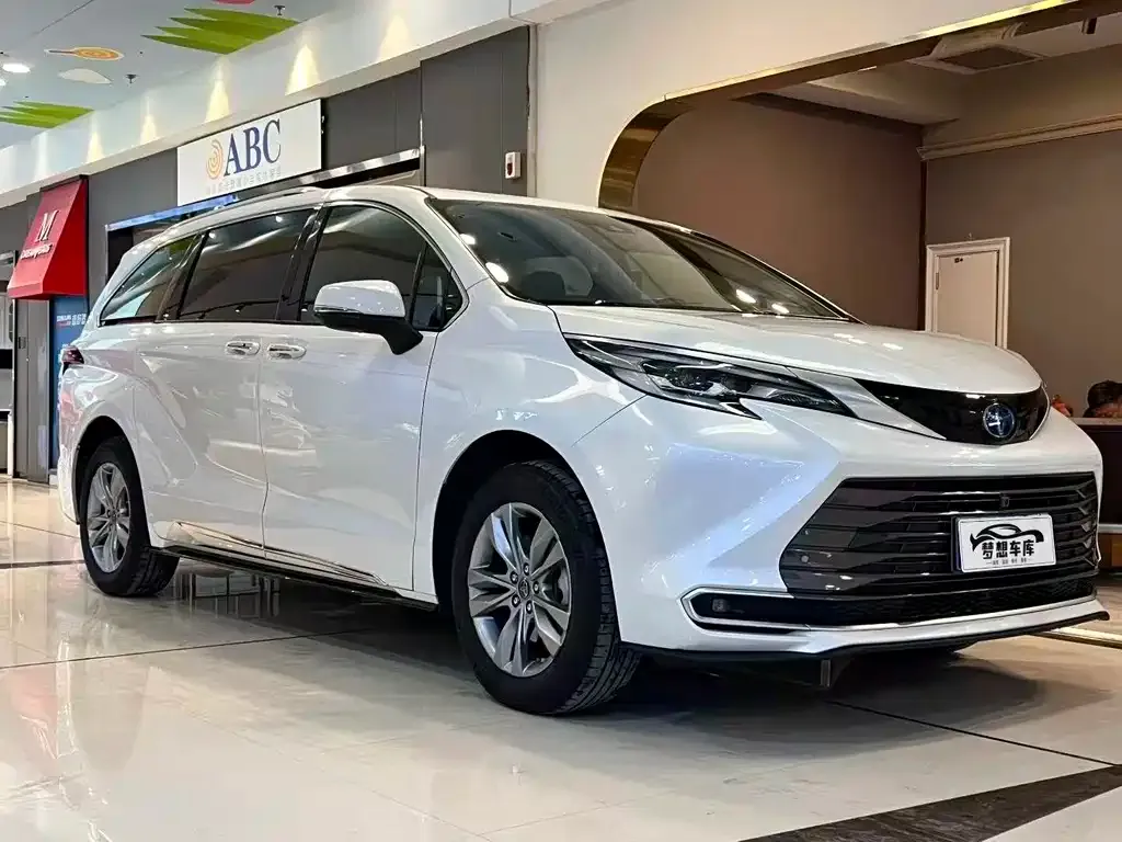 Toyota Sienna 2022 из CN, фото 9