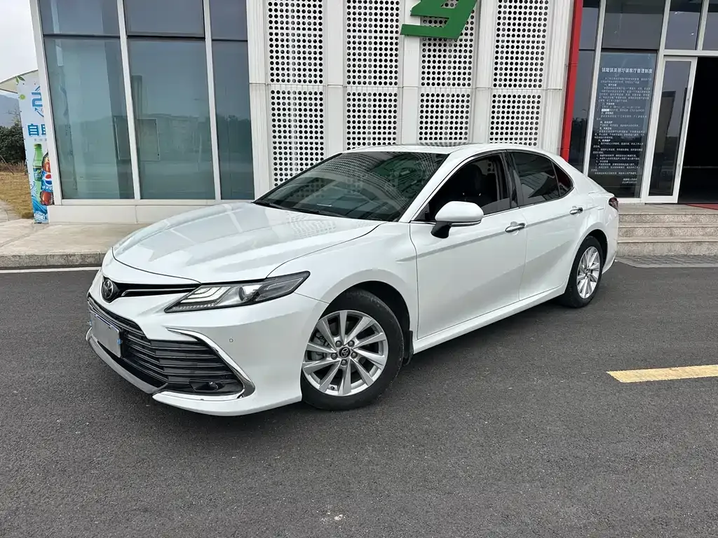 Toyota Camry 2022 из CN, фото 1