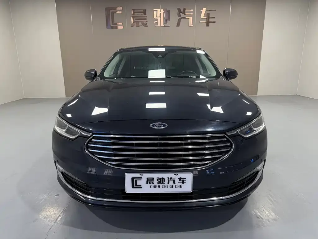 Ford Taurus 2021 из CN, фото 3