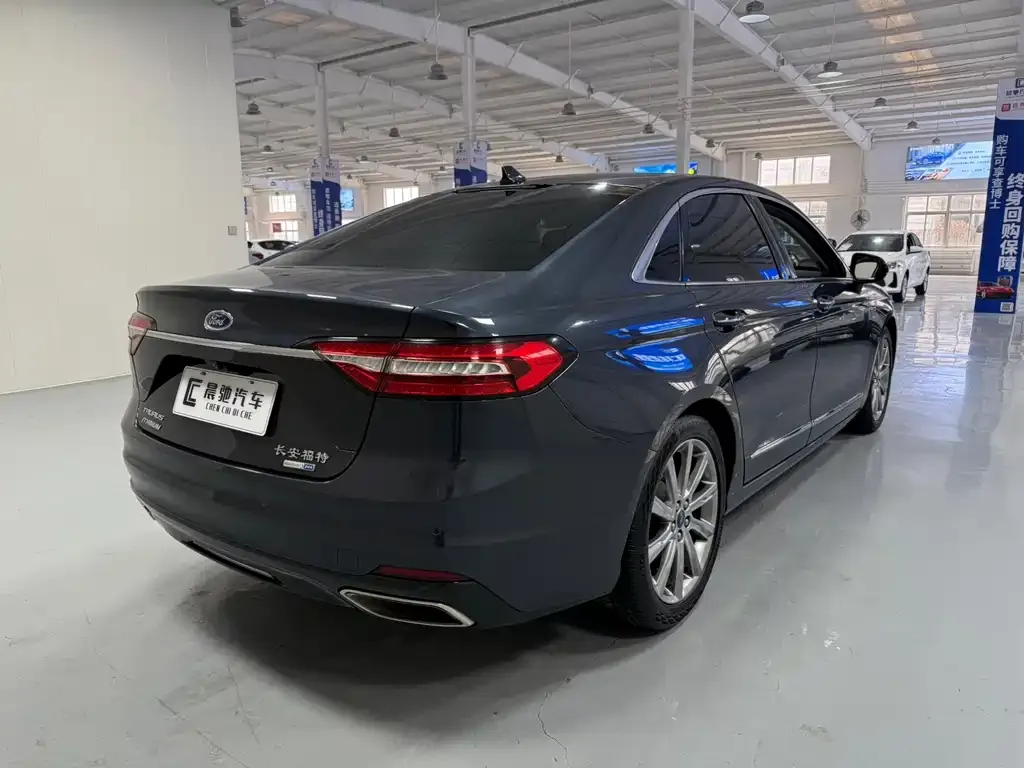 Ford Taurus 2021 из CN, фото 5