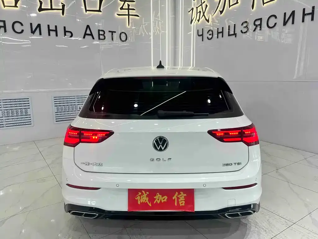 Volkswagen Golf 2023 из CN, фото 6
