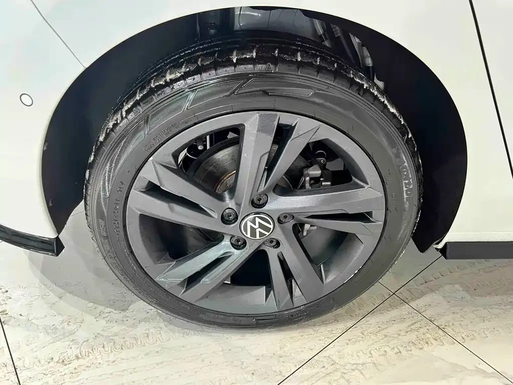 Volkswagen Golf 2023 из CN, фото 9