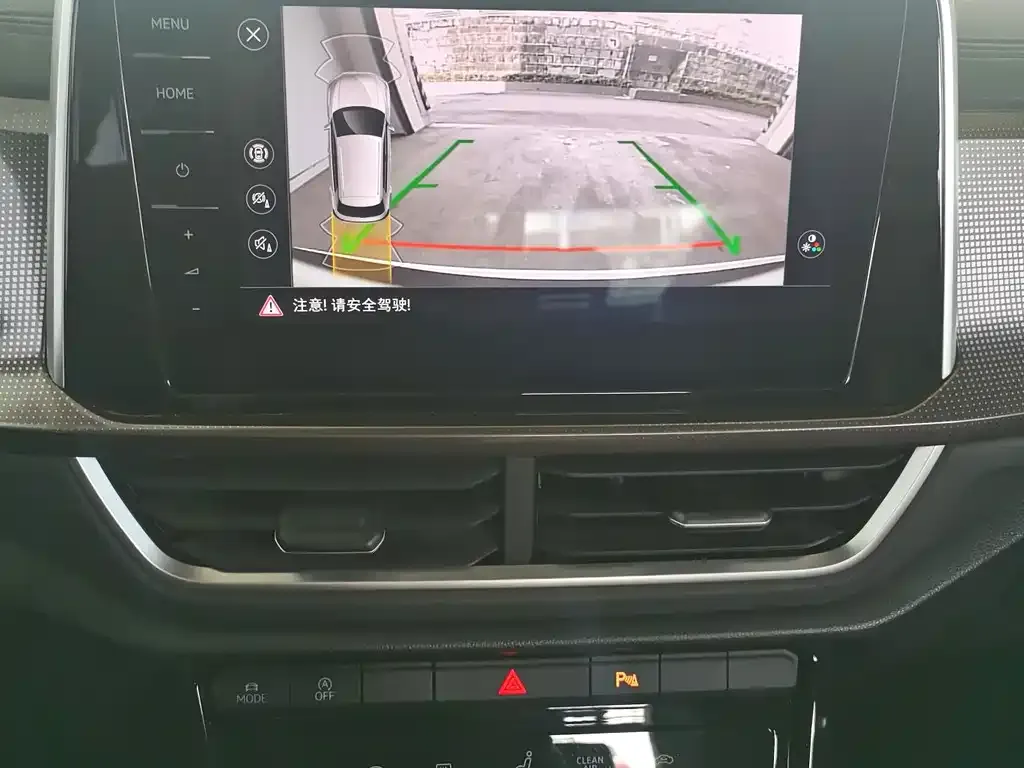 Volkswagen T-Roc 2023 из CN, фото 8
