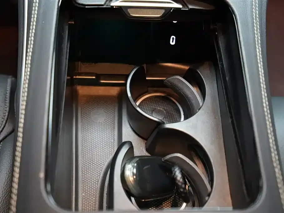 Mercedes-Benz GLC 2024 из CN, фото 9
