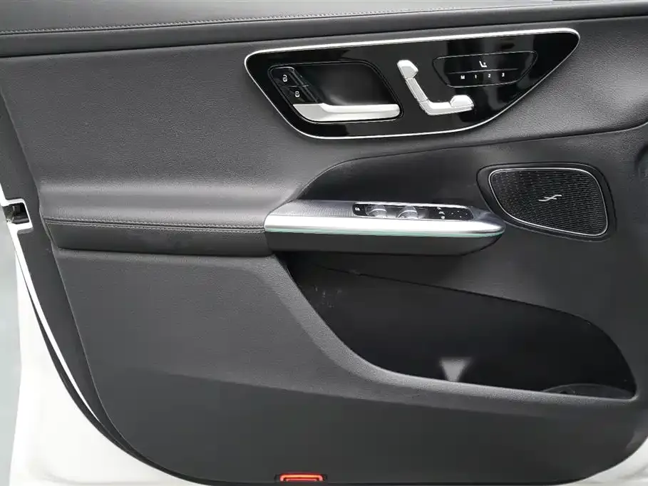Mercedes-Benz GLC 2024 из CN, фото 7