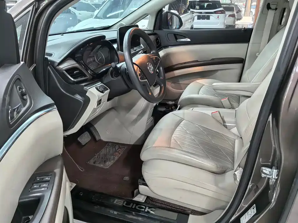 Buick GL8 2024 из CN, фото 9