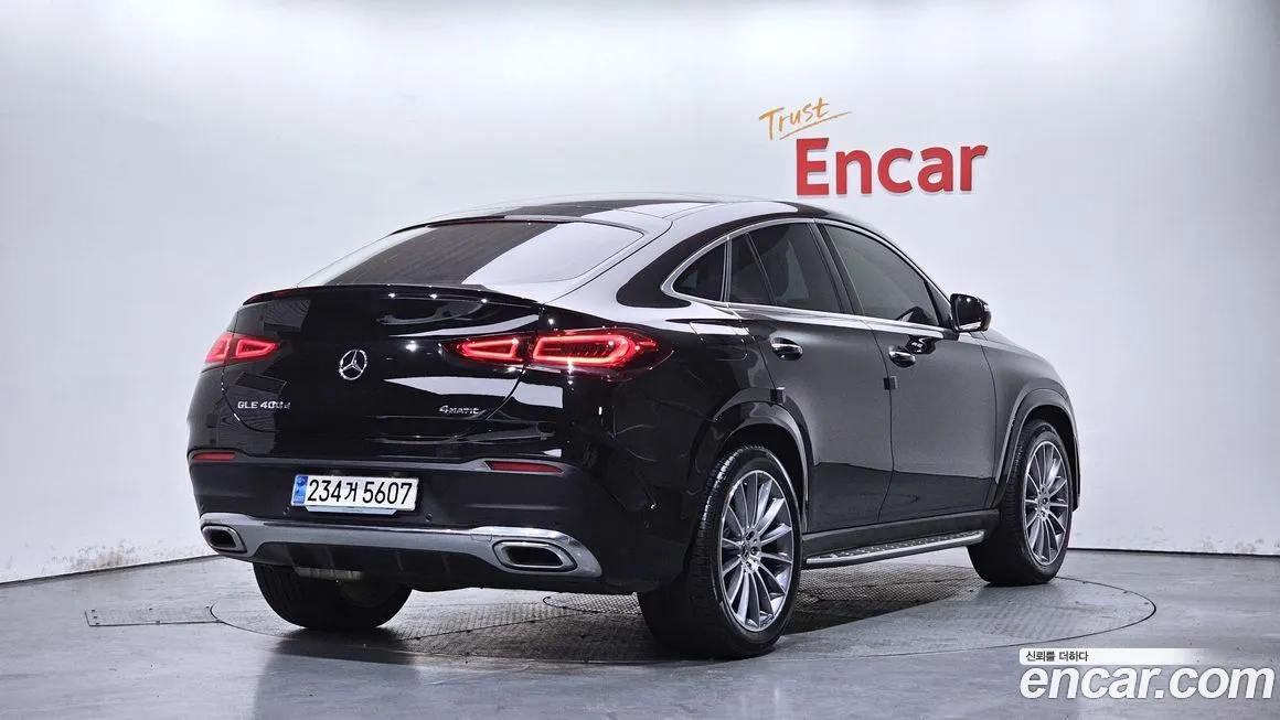 Mercedes-Benz GLE-Class — фото 6