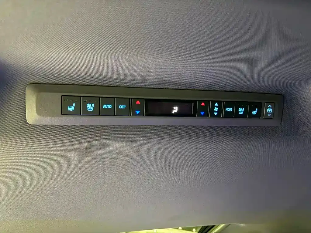 Toyota Sienna 2022 из CN, фото 7