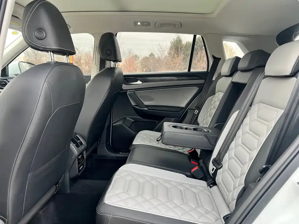 Volkswagen Tayron 2023 из CN, фото 5