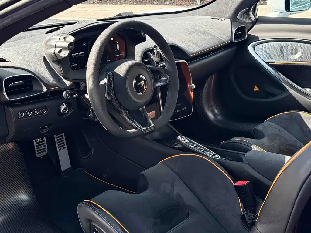 McLaren Artura 2024 из CN, фото 4