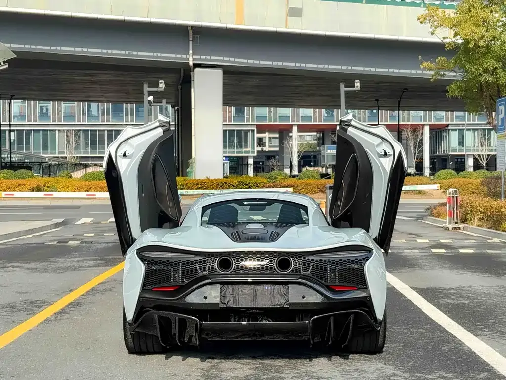 McLaren Artura 2024 из CN, фото 8