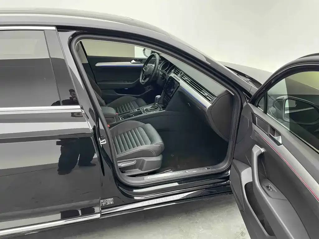 Volkswagen Magotan 2021 из CN, фото 8