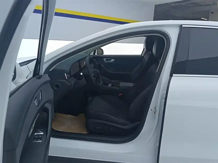 Roewe D7 2025 из CN, фото 7