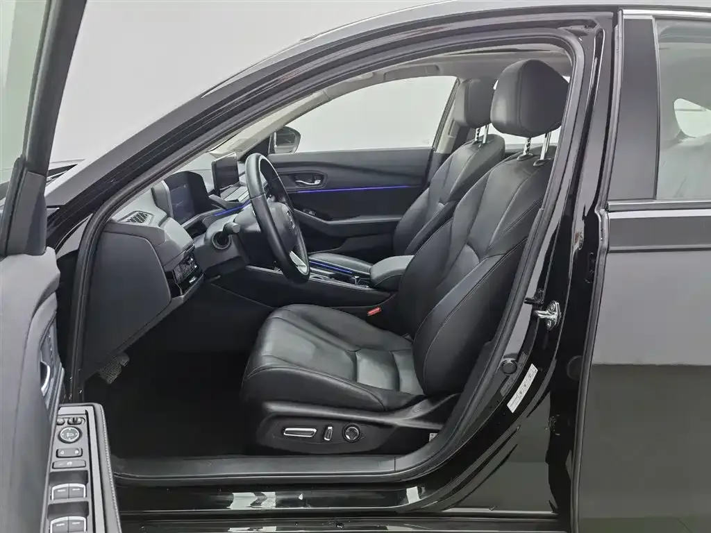 Honda Accord 2023 из CN, фото 9