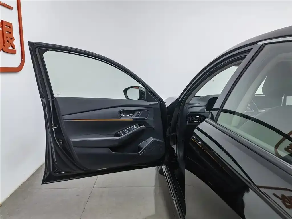 Honda Accord 2023 из CN, фото 2