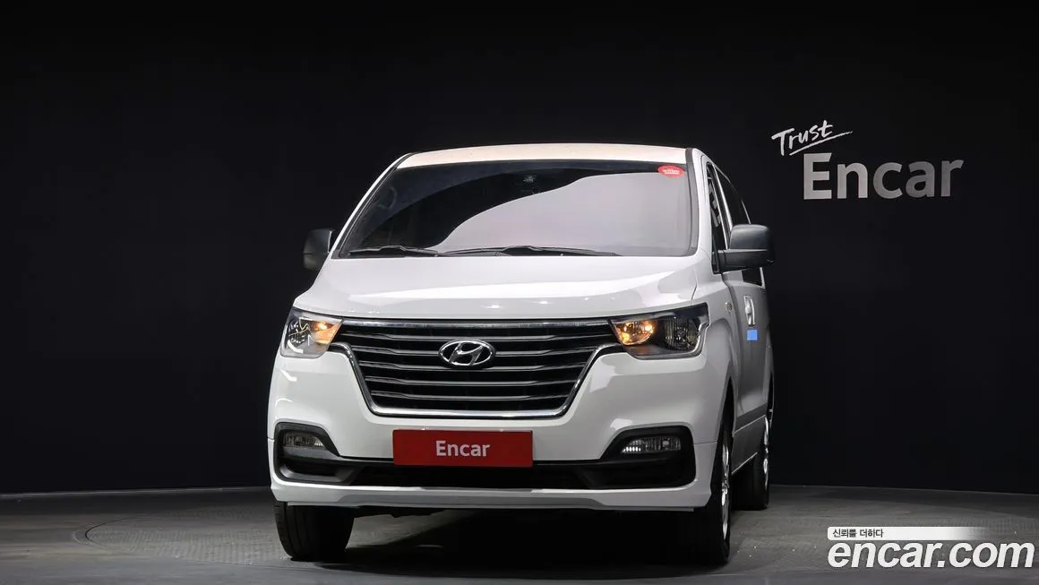 Hyundai Starex 2021 из KR, фото 2