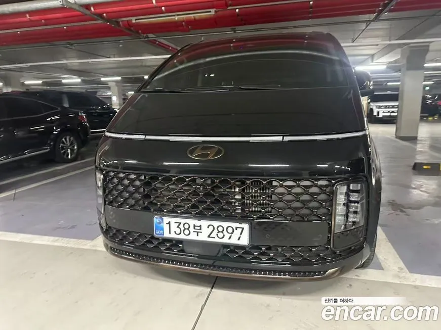 Hyundai Staria